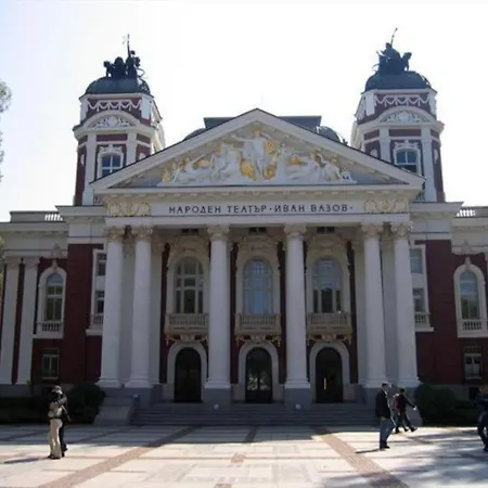 Center 1 *