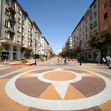 Center 1 София