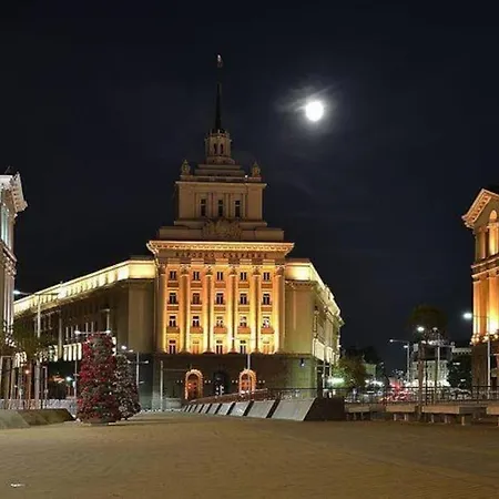 Center 1 Апартамент София