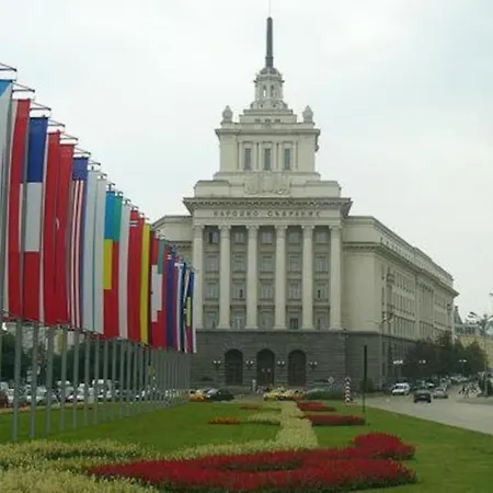 Апартамент Center 1 *