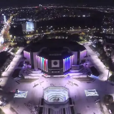 Center 1 Апартамент *