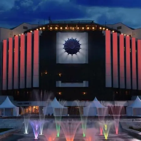 Center 1 *