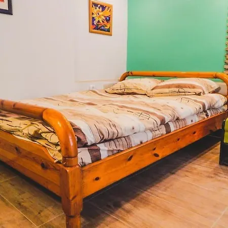 Center 1 * София