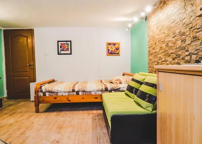 アパート Center 1