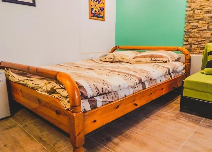 Center 1 * ソフィア