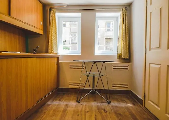 Center 1 アパート *